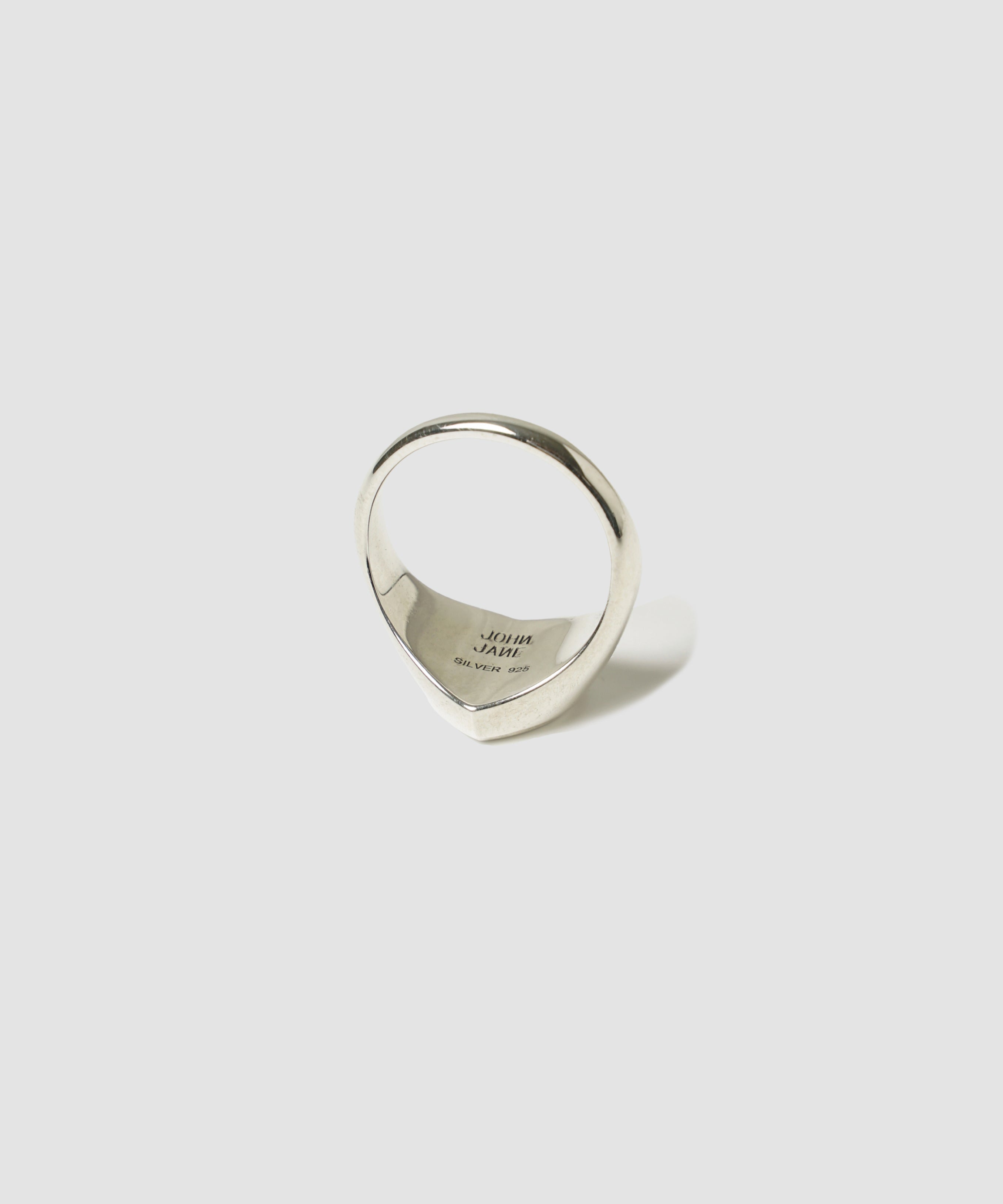 HEART SIGNET RING