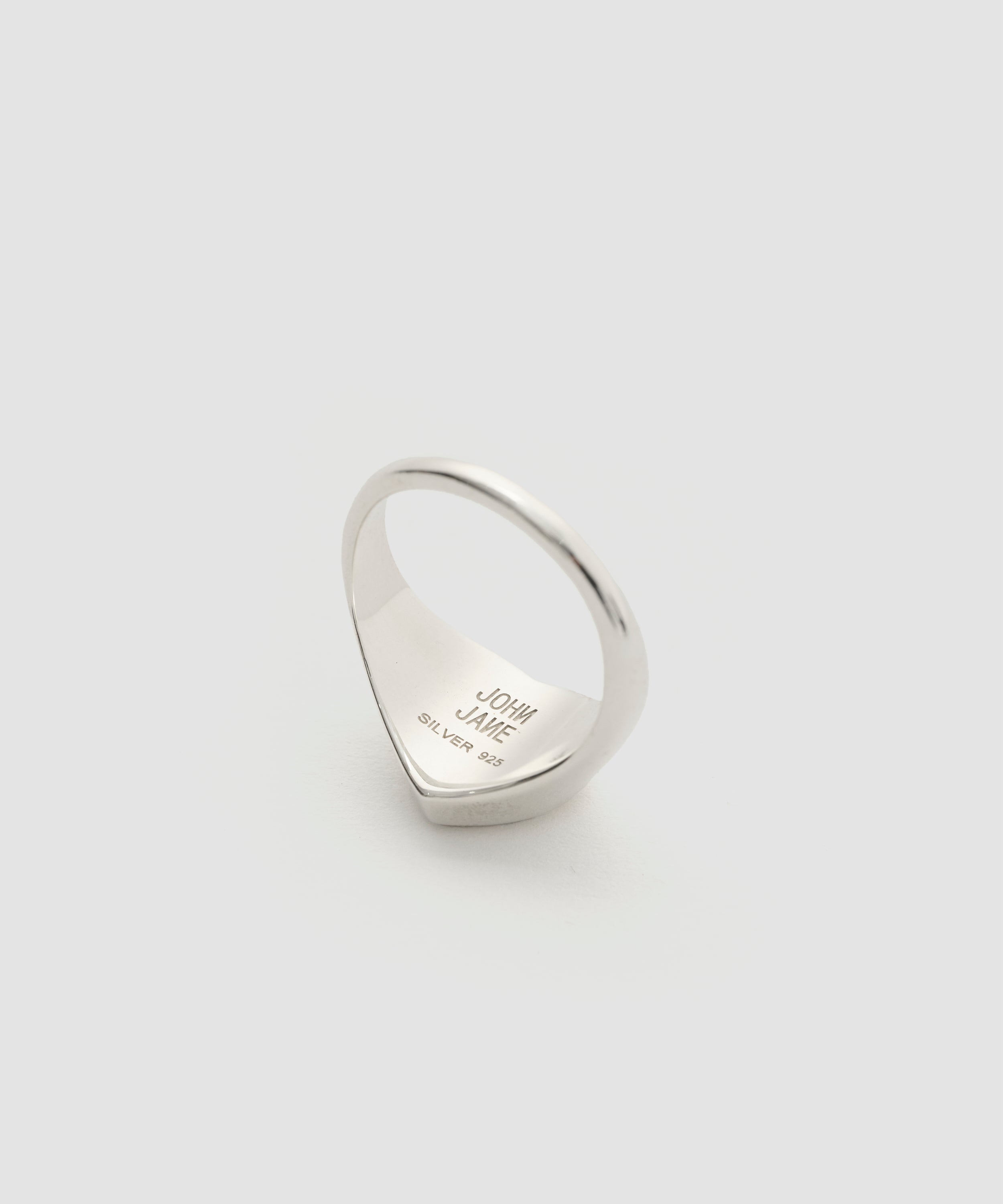 HEART SIGNET RING
