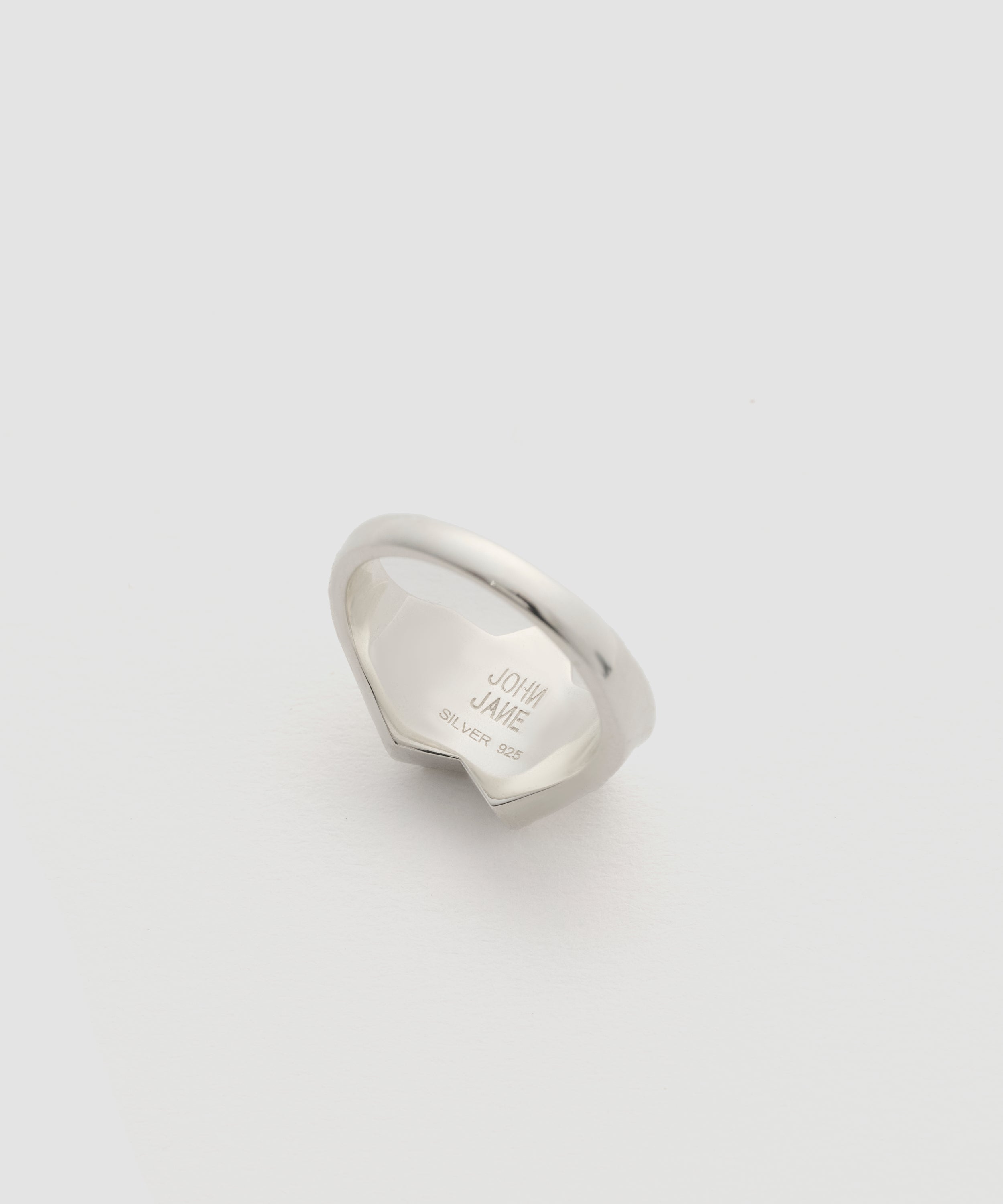 STAR SIGNET RING