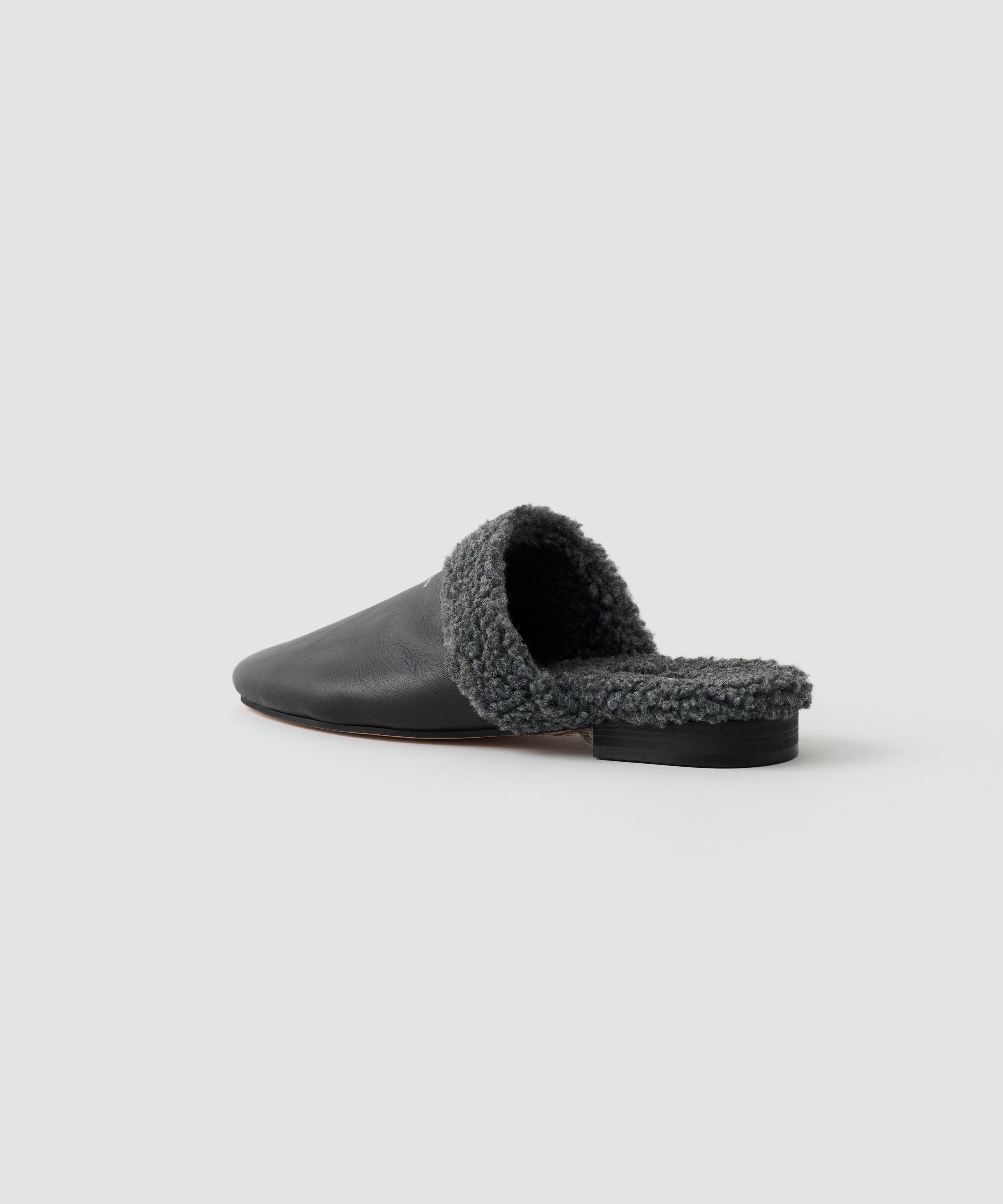 LEATHER BOA SLIPPER
