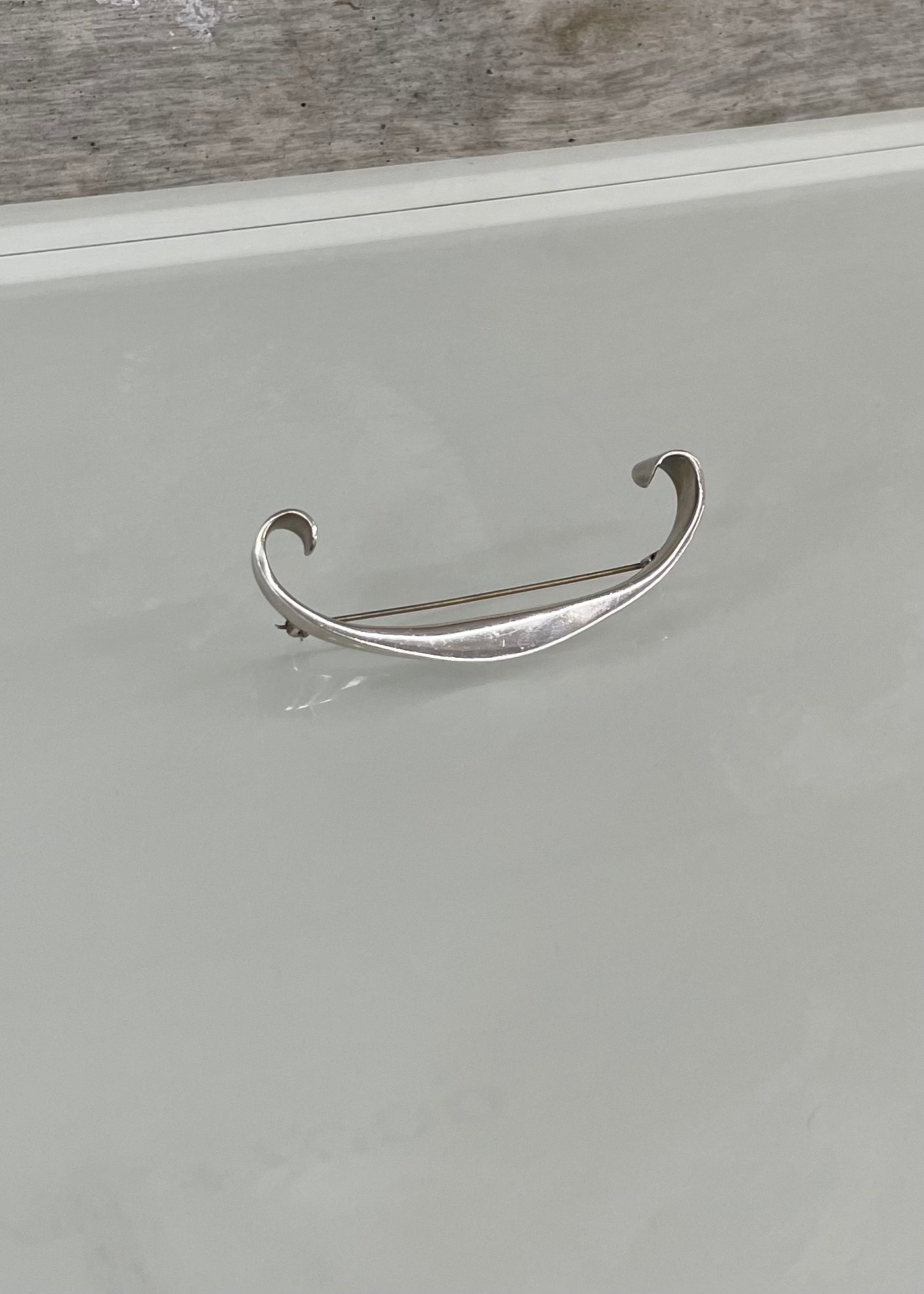 UK VINTAGE PIN BADGE