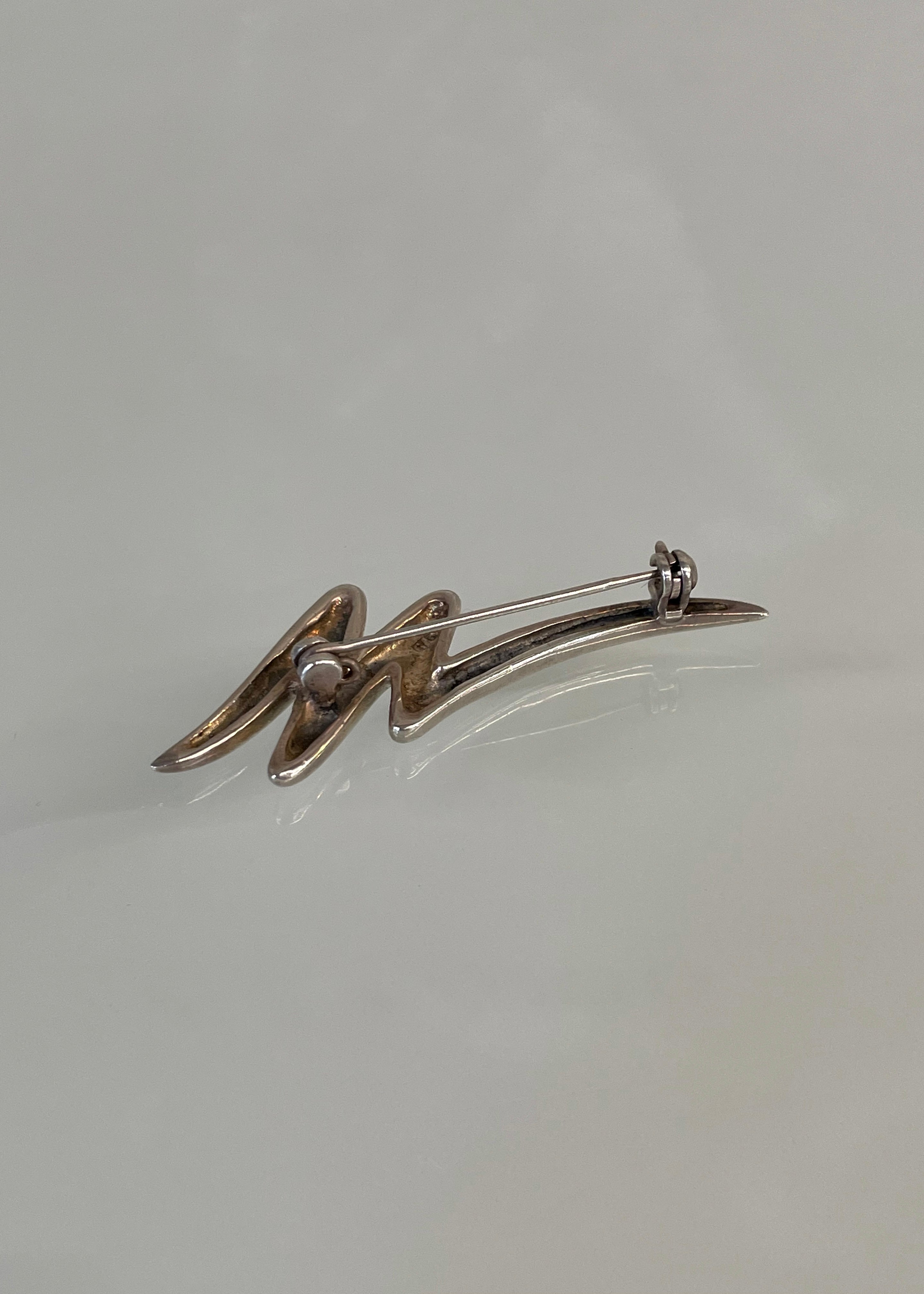 UK VINTAGE PIN BADGE
