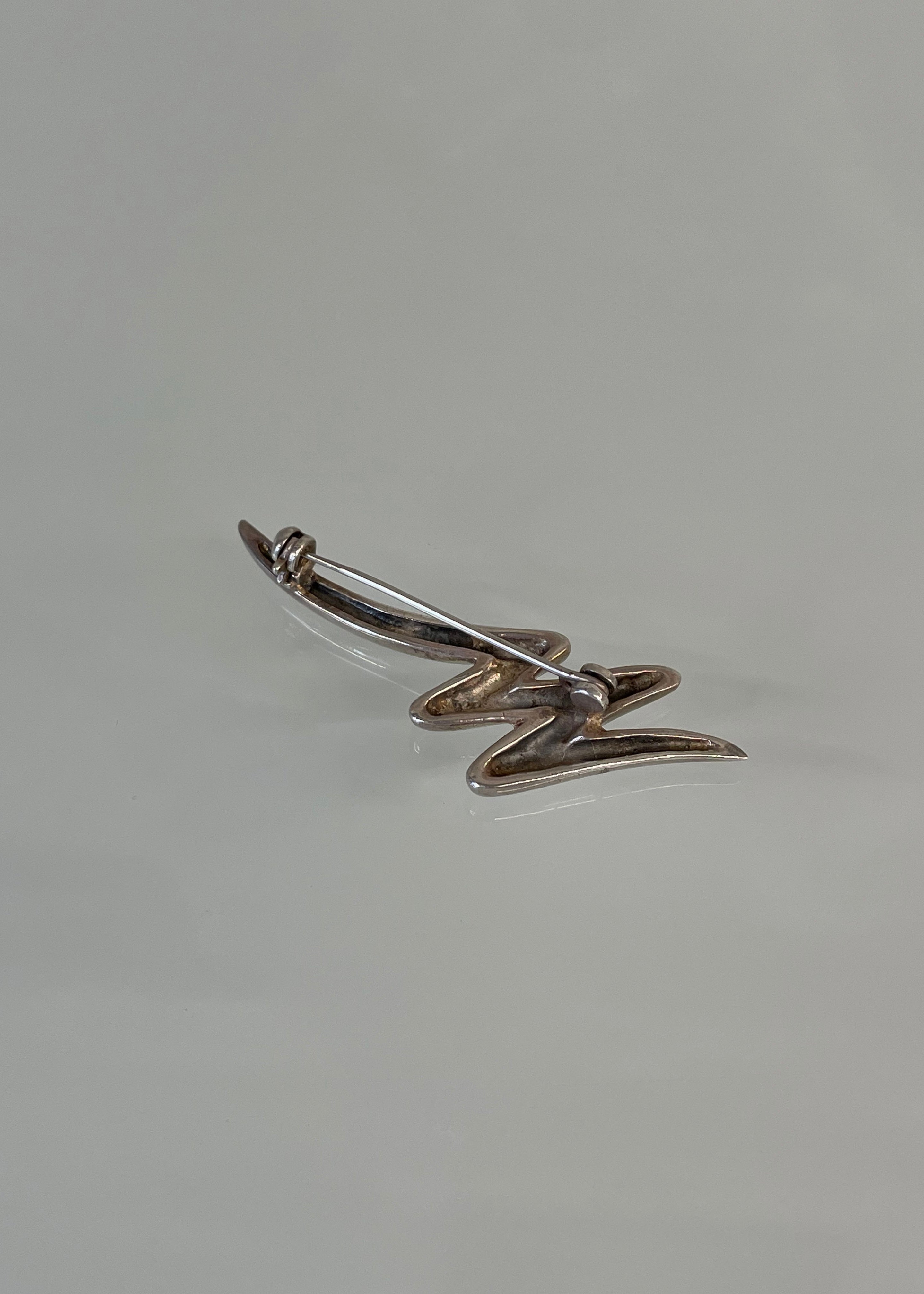 UK VINTAGE PIN BADGE