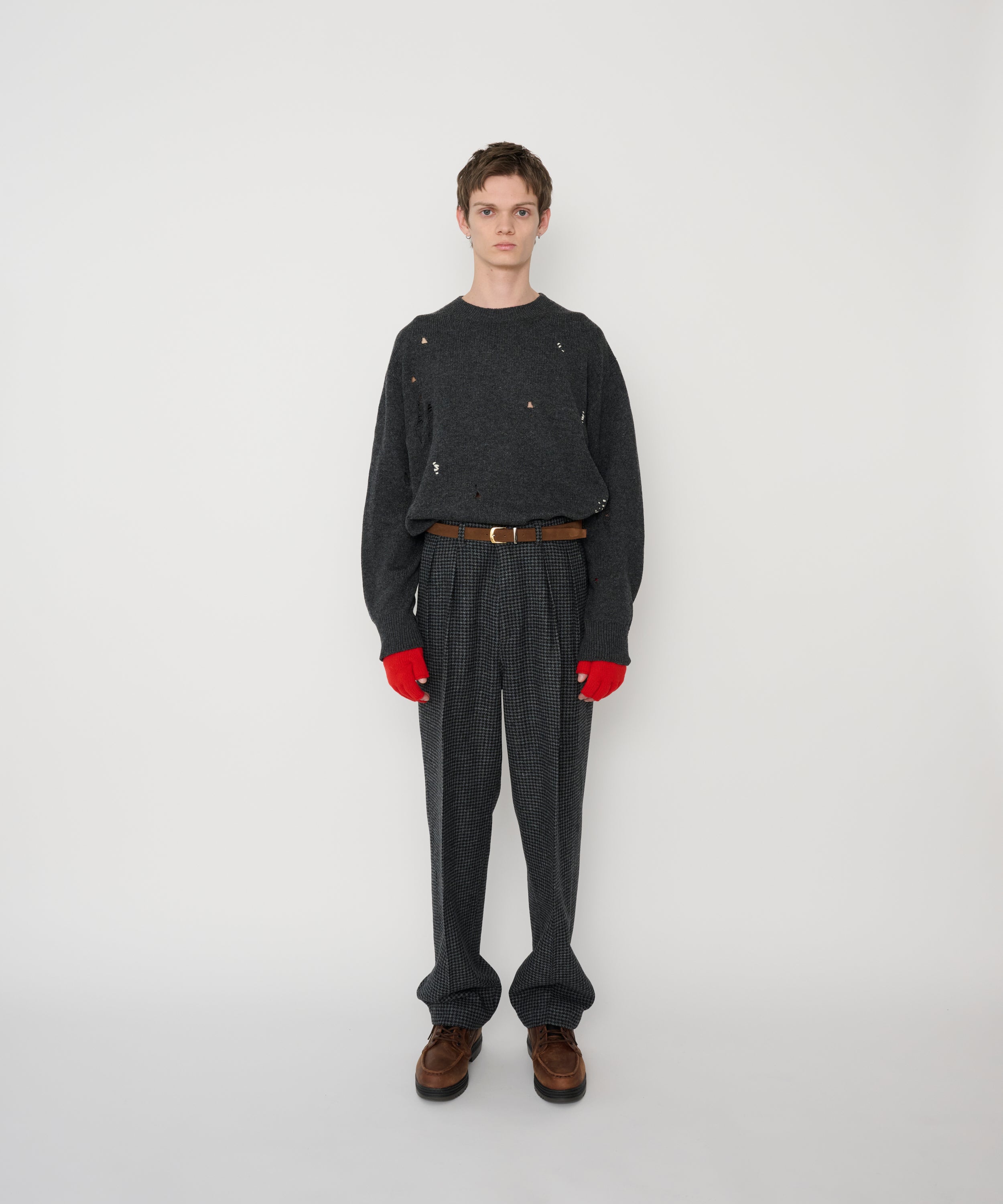 7G DAMAGE HAND REPAIR CREW KNIT