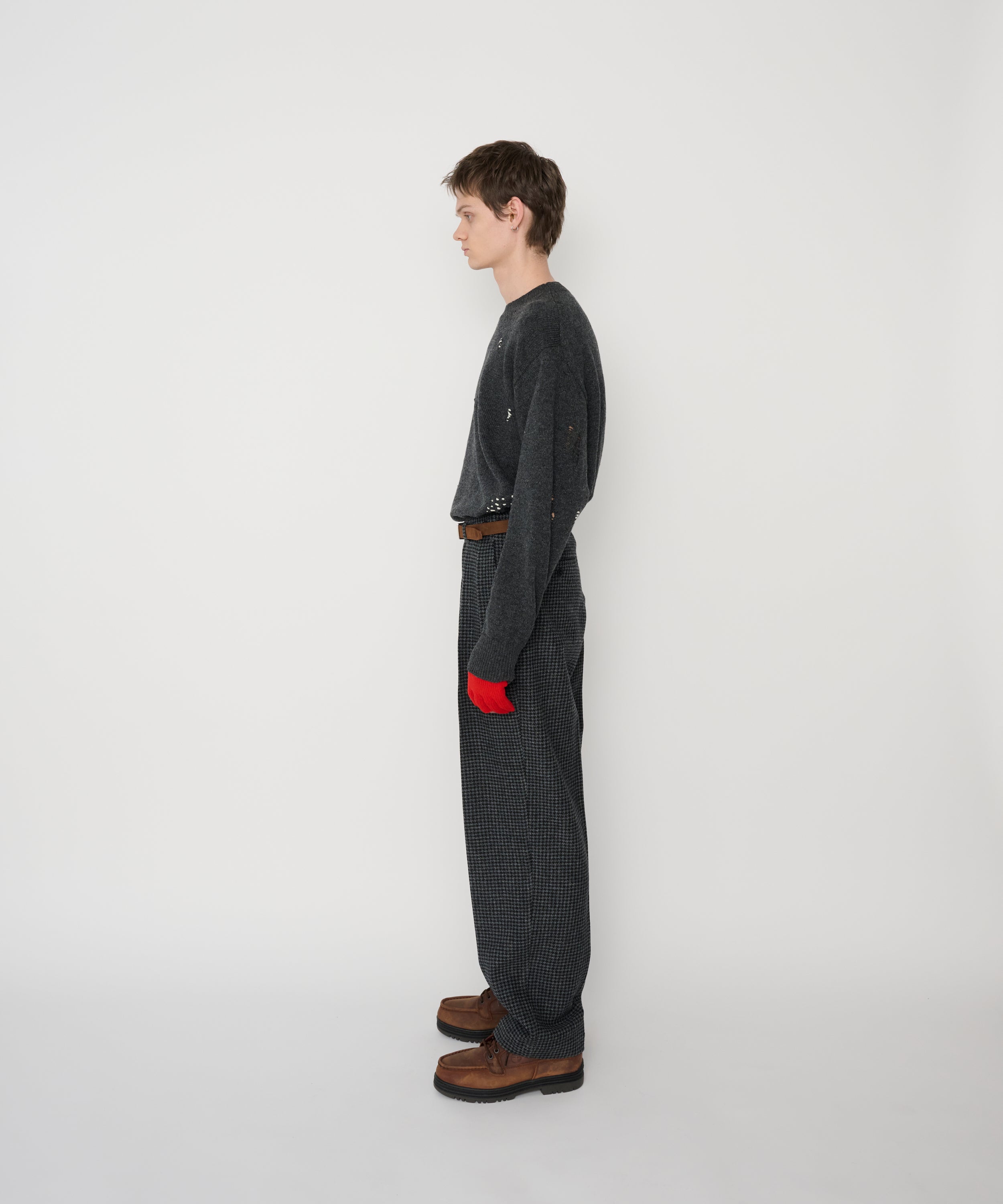 7G DAMAGE HAND REPAIR CREW KNIT