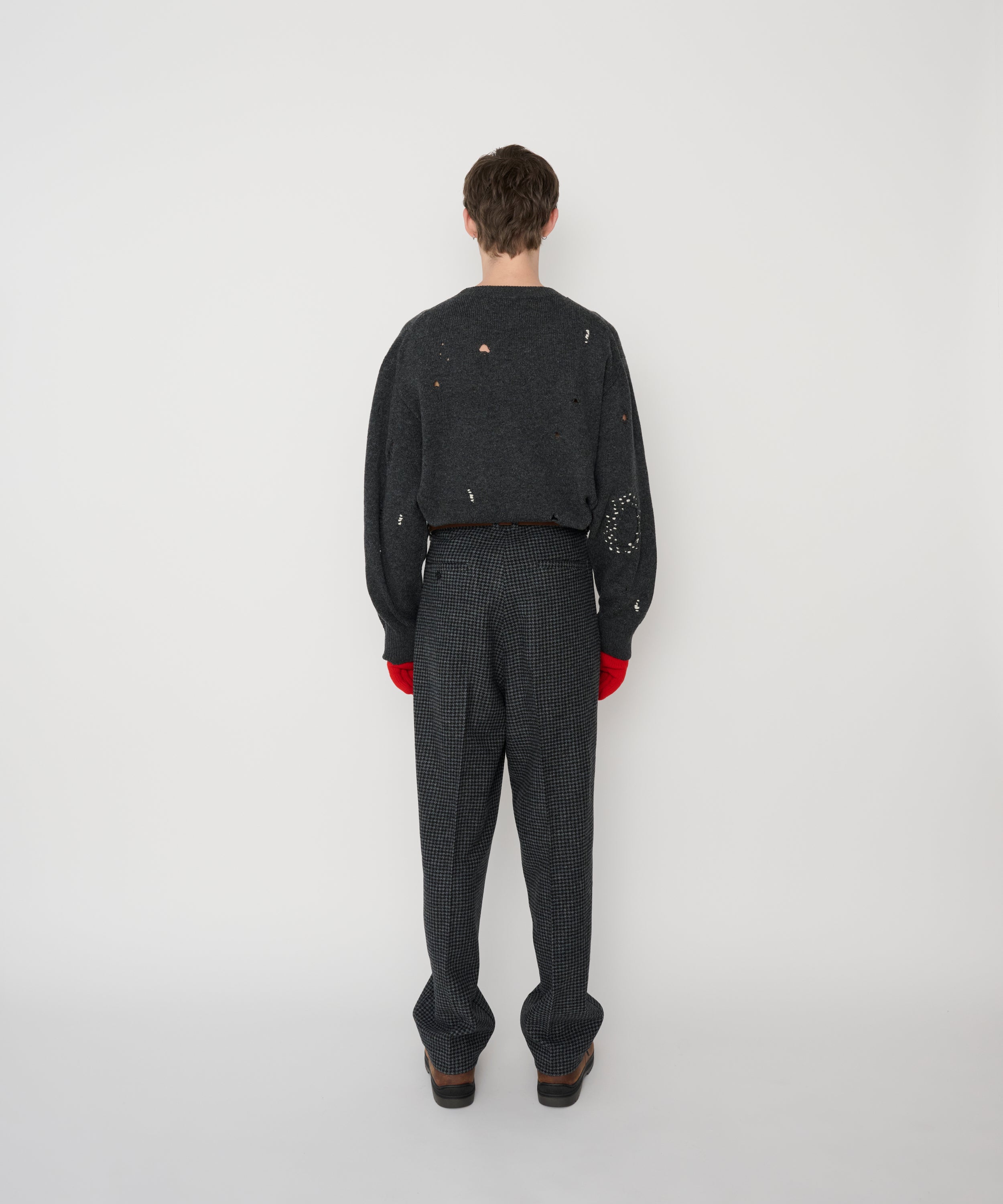 7G DAMAGE HAND REPAIR CREW KNIT