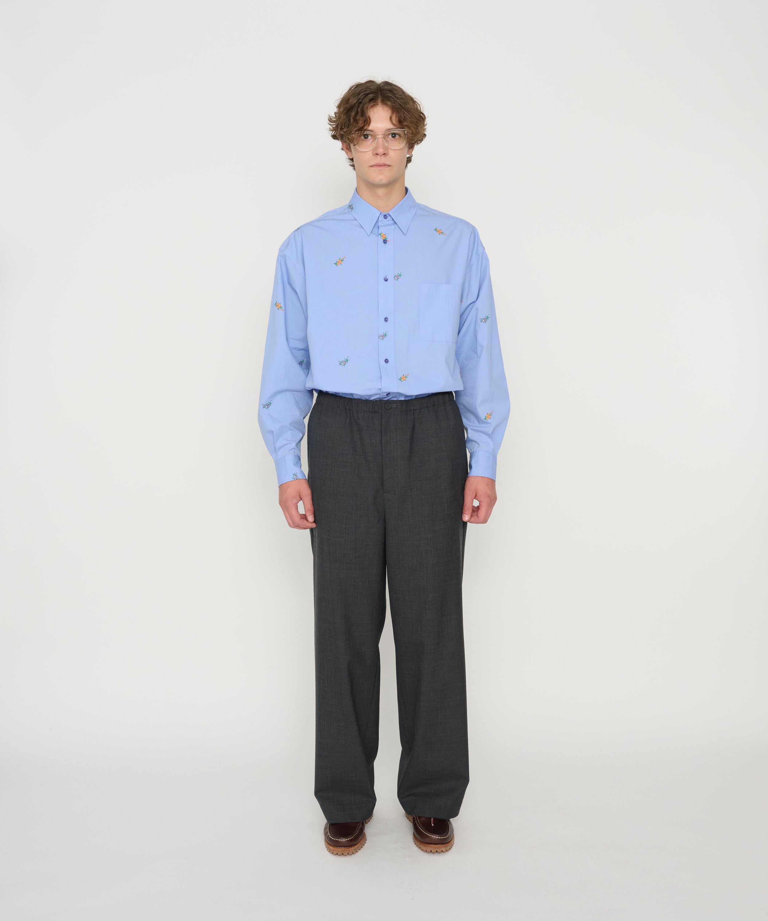 FLOWER EMBROIDERY REGULAR COLLAR SHIRT