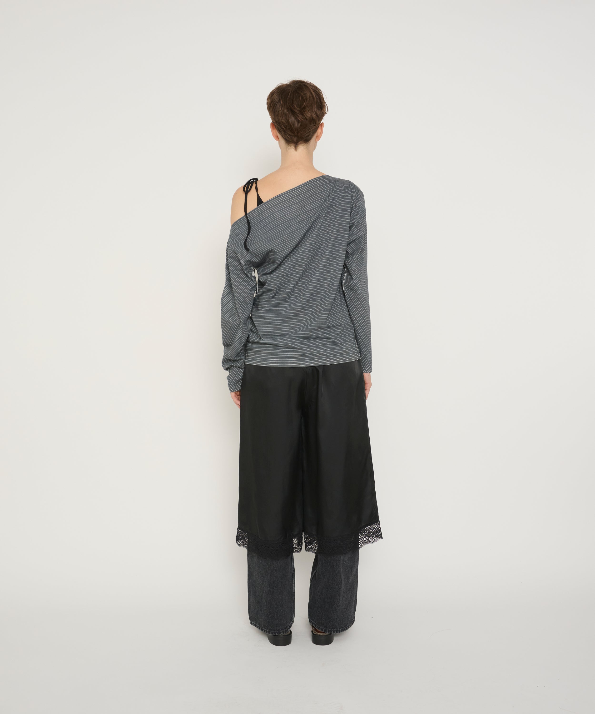 INKJET PRINT BORDER ASYMMETRY OFF SHOULDER TOPS
