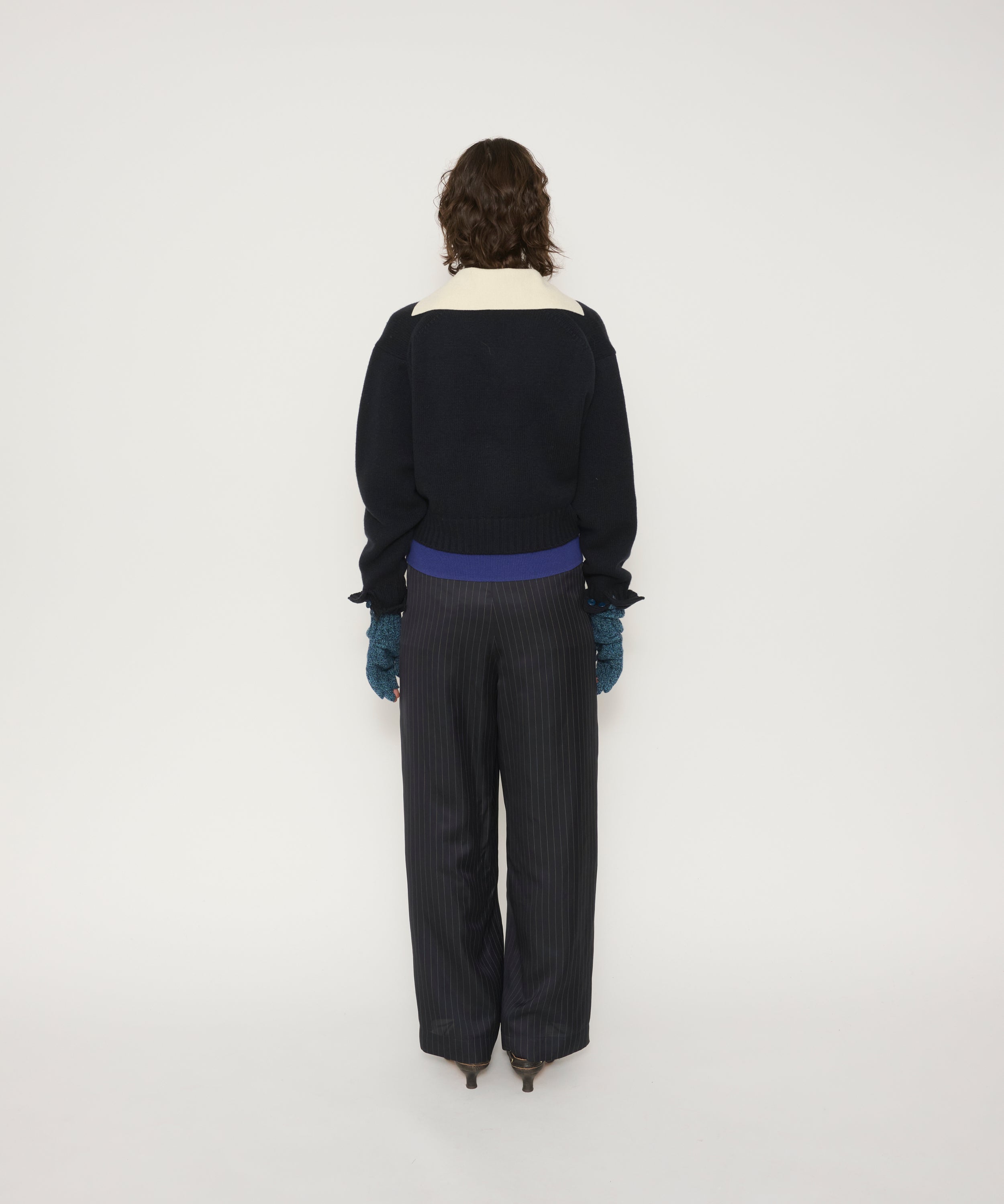 5G LAYERED V NECK SWEATER