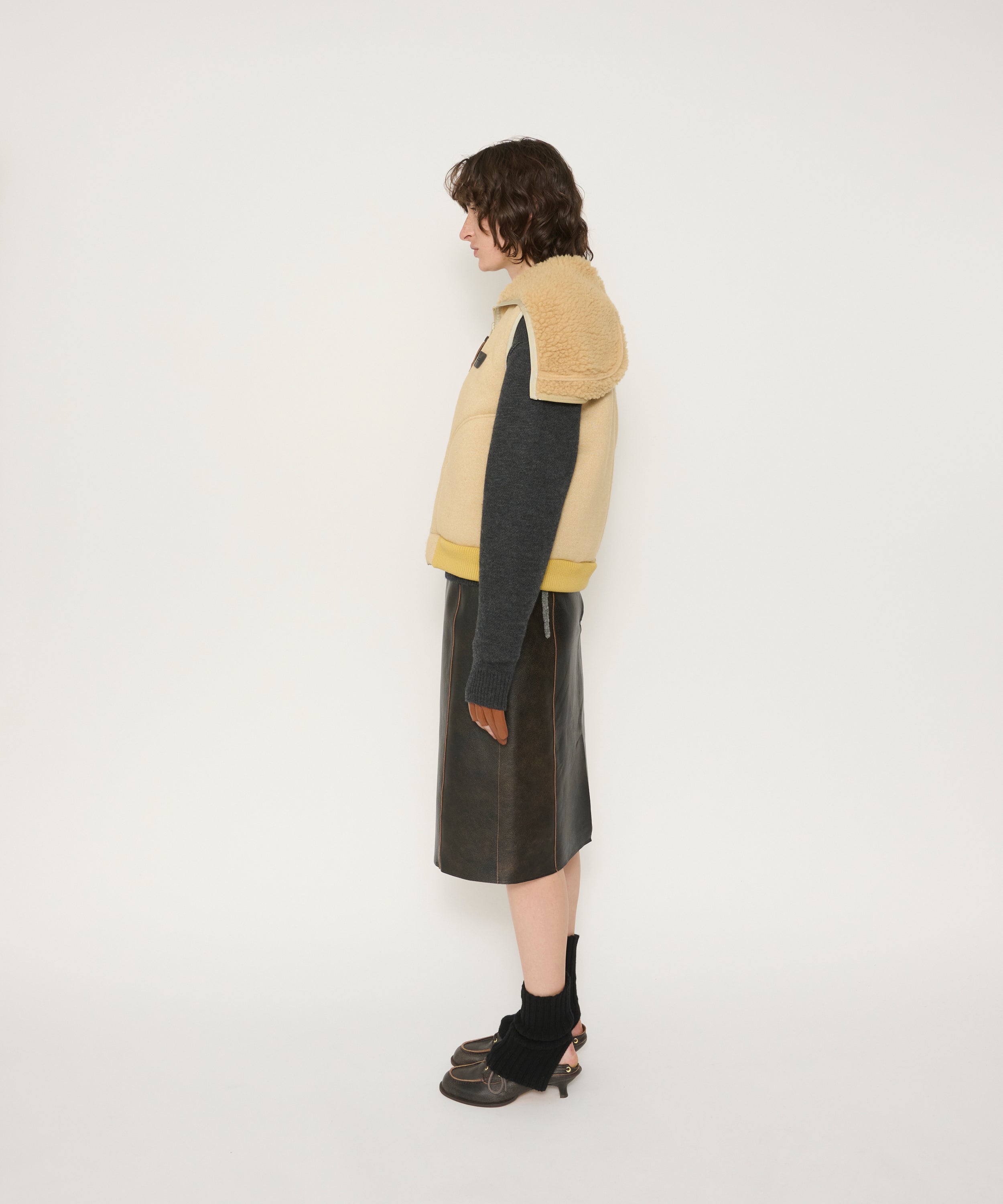 POLYESTER BOA FLEECE REVERSIBLE ZIP UP HOODED VEST