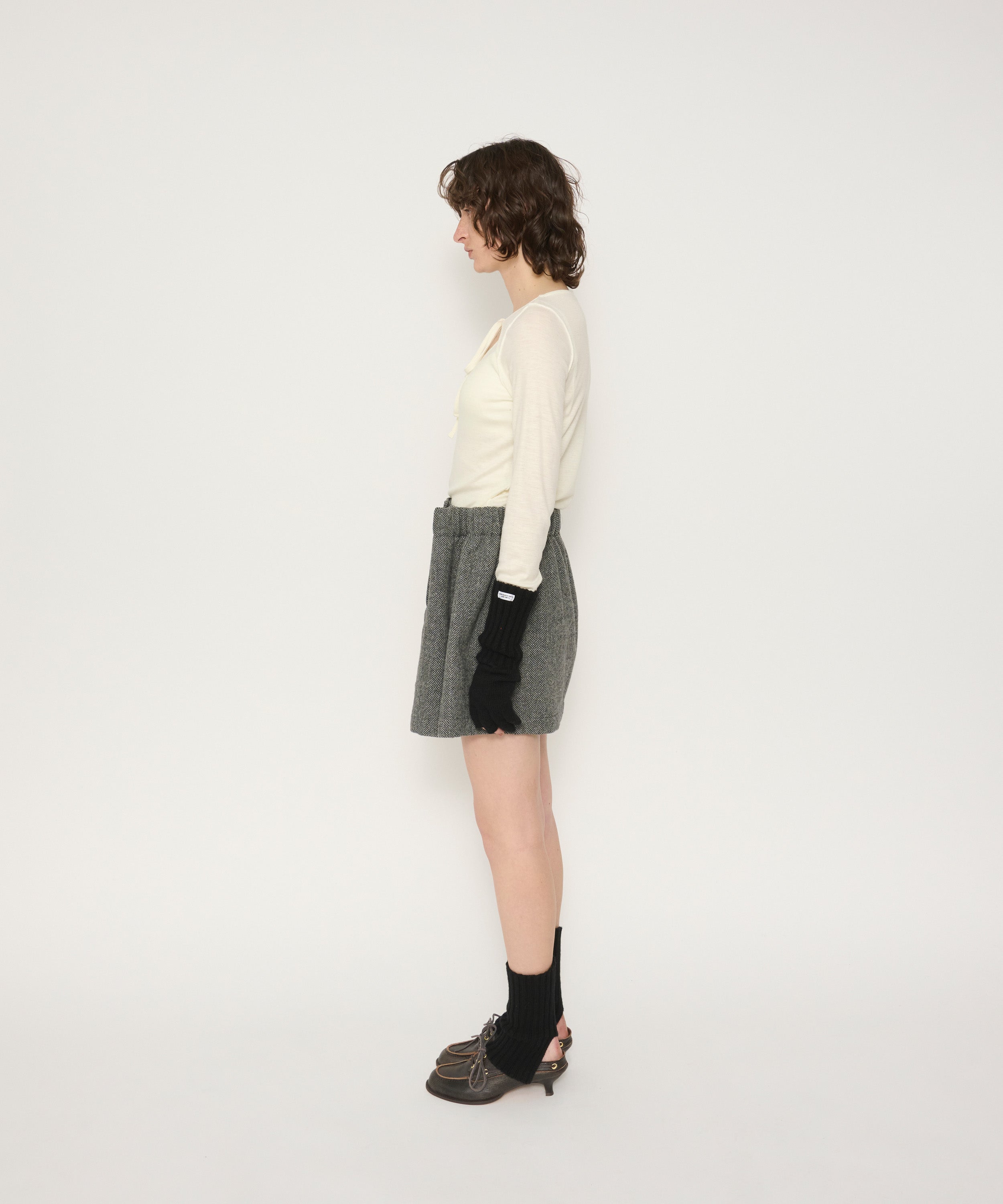 WOOL RIB FRONT STRING PULLOVER