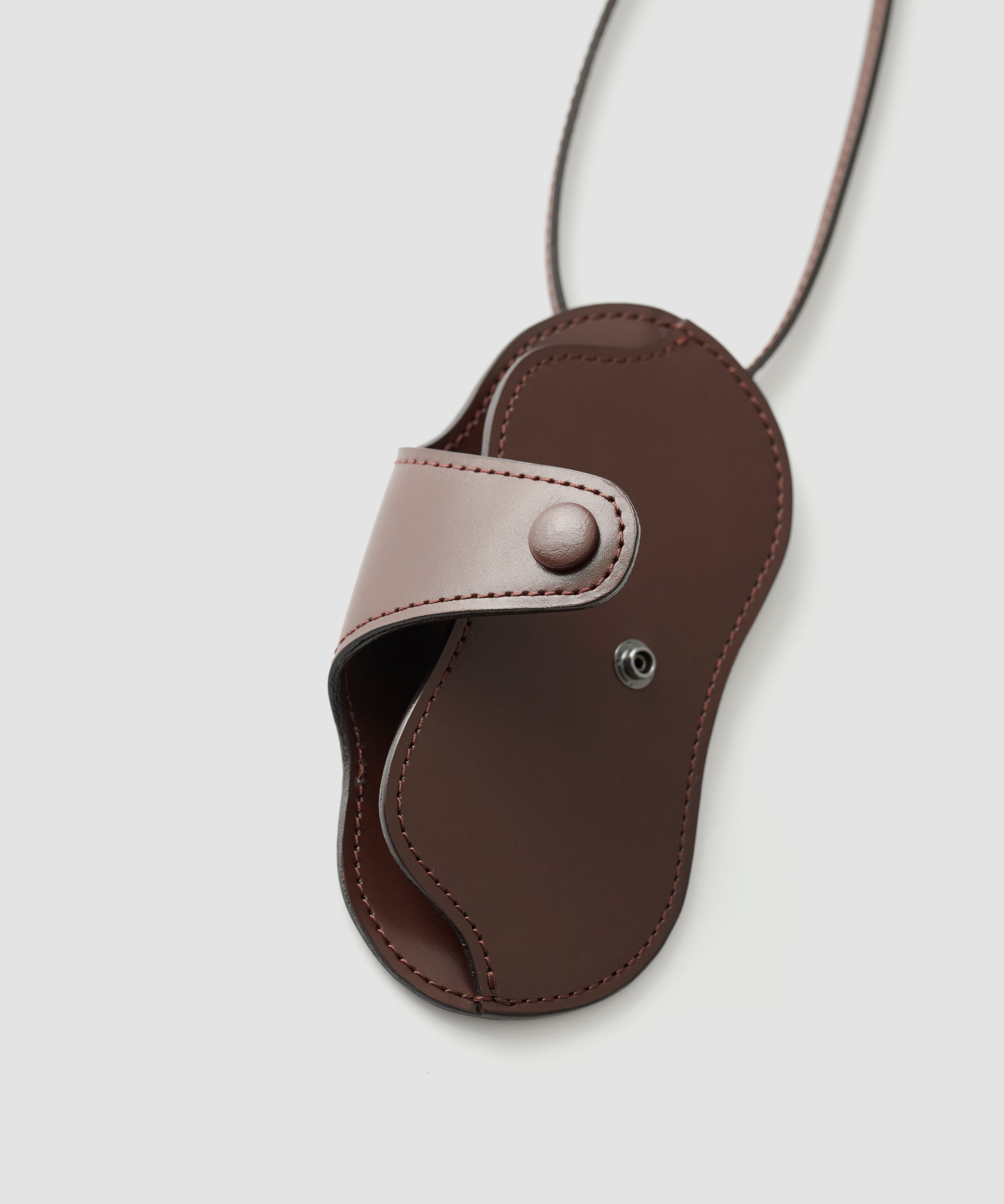 COW LEATHER GLASSES HOLDER NECKLACE【予約受付中】