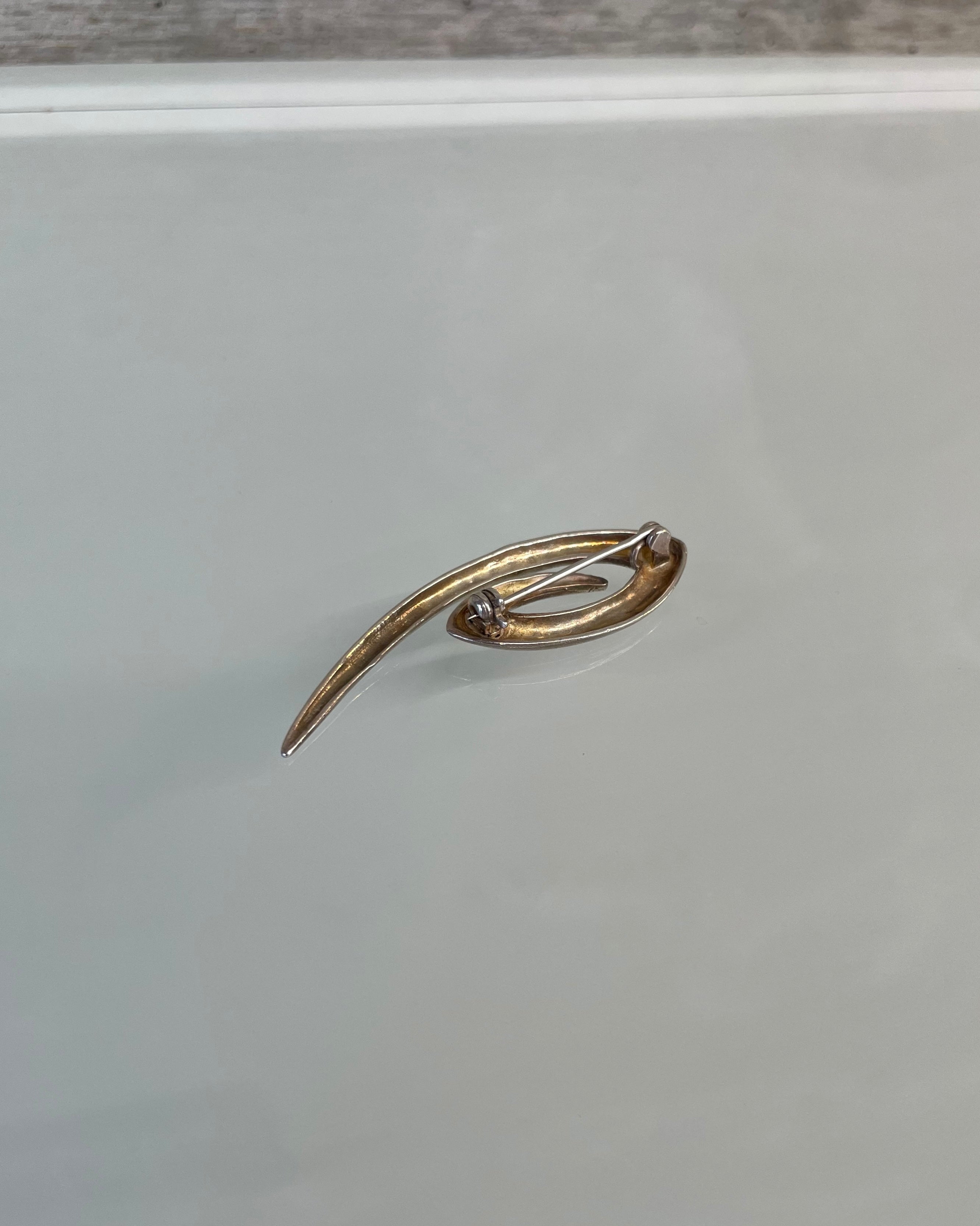 UK VINTAGE PIN BADGE