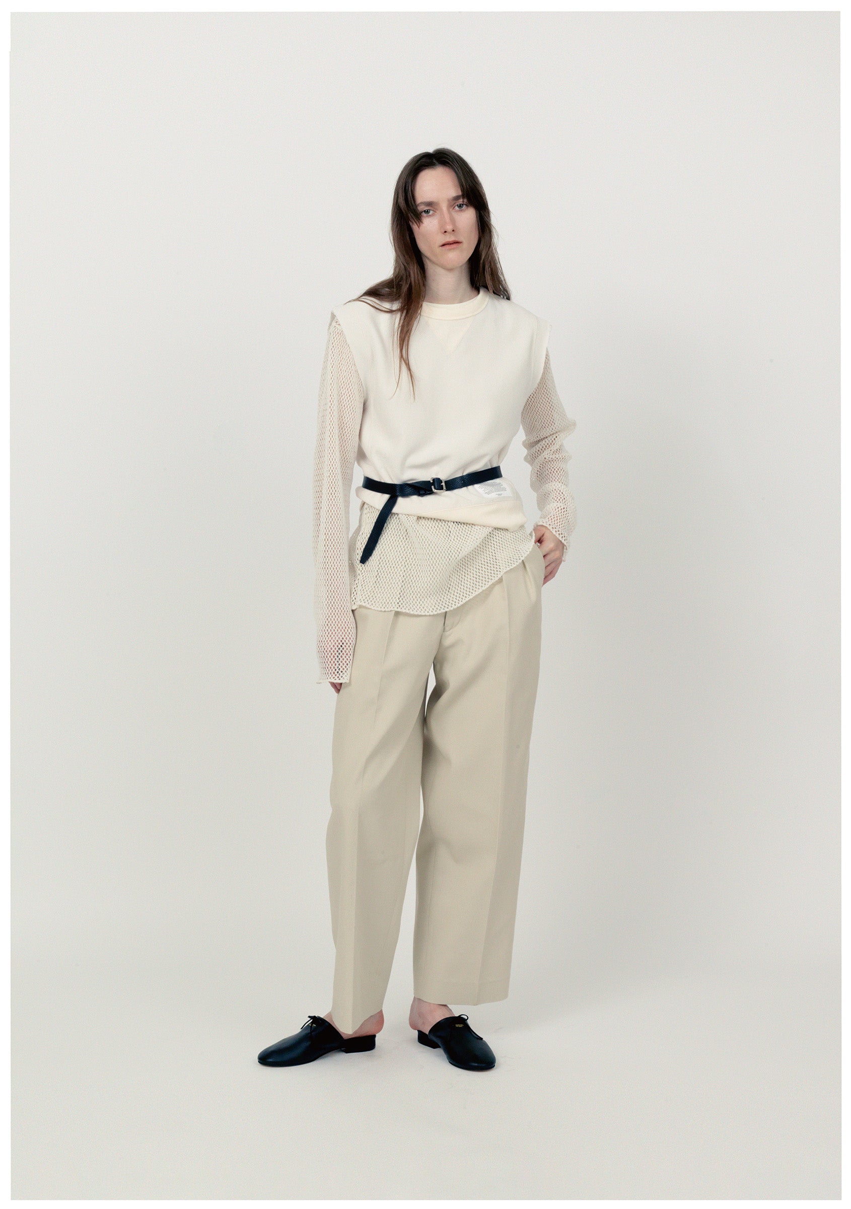 COTTON POLYESTER TWILL TWO TUCK PANTS