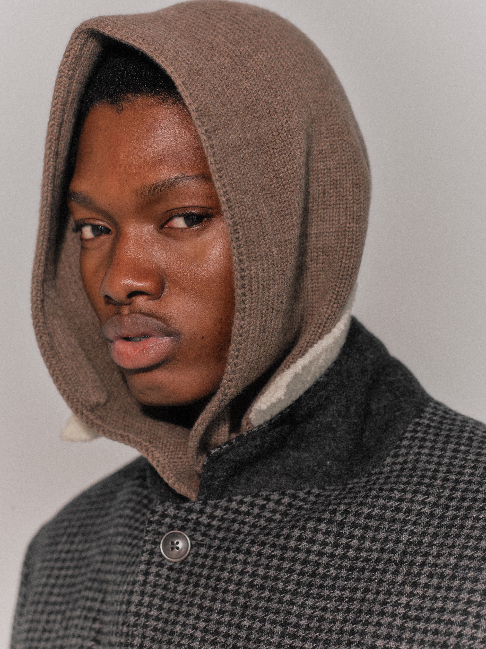 5G WOOL HOOD MUFFLER